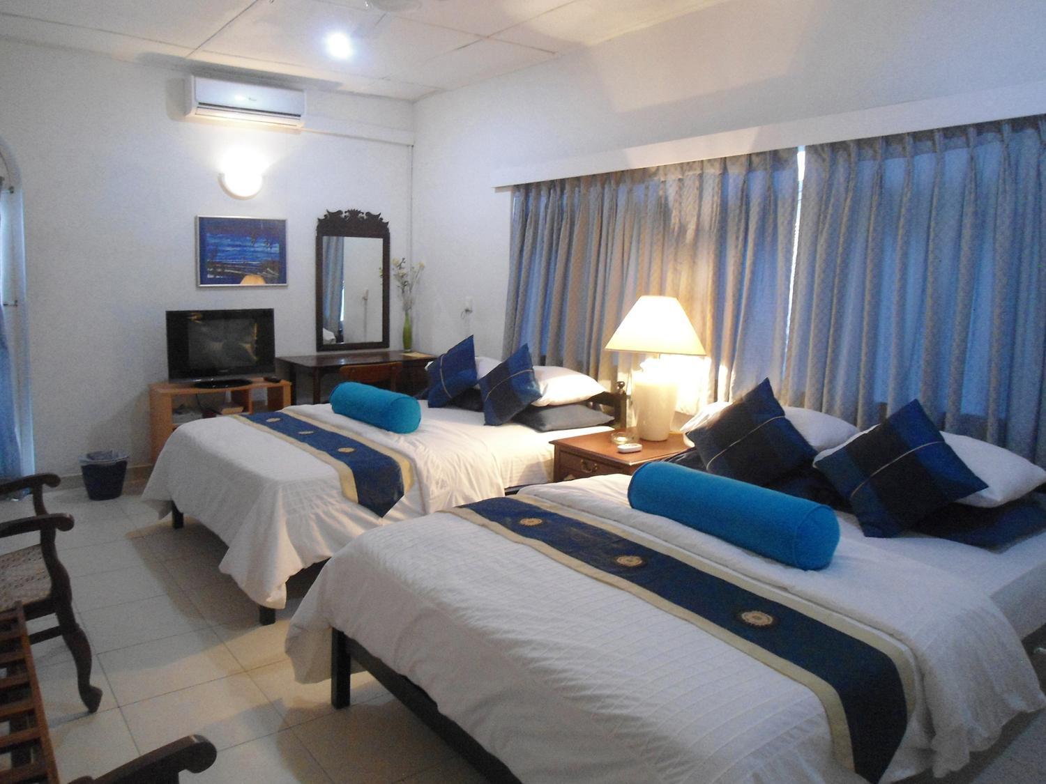 Ranveli Beach Hotel Dehiwala-Mount Lavinia Esterno foto