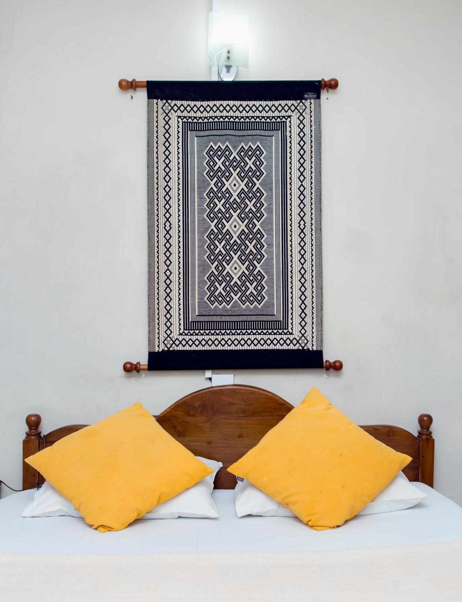 Ranveli Beach Hotel Dehiwala-Mount Lavinia Esterno foto