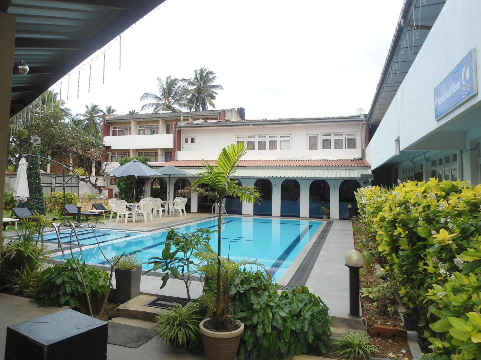 Ranveli Beach Hotel Dehiwala-Mount Lavinia Esterno foto