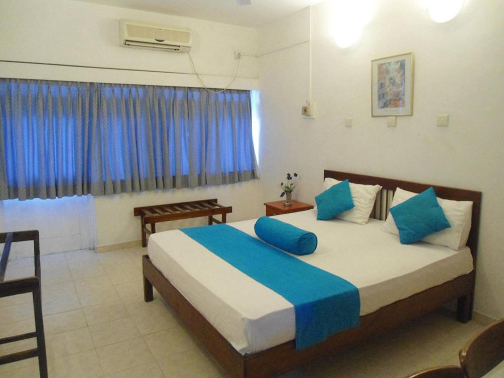 Ranveli Beach Hotel Dehiwala-Mount Lavinia Esterno foto