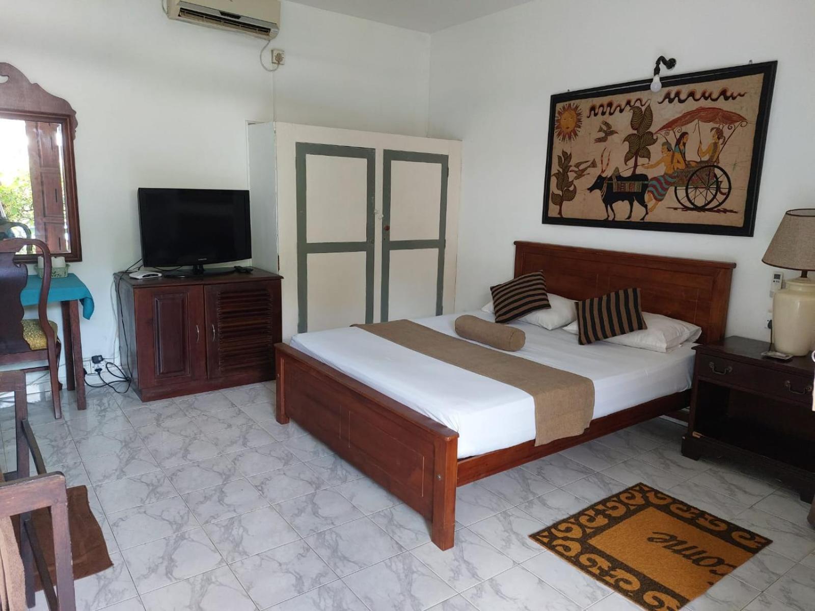 Ranveli Beach Hotel Dehiwala-Mount Lavinia Esterno foto