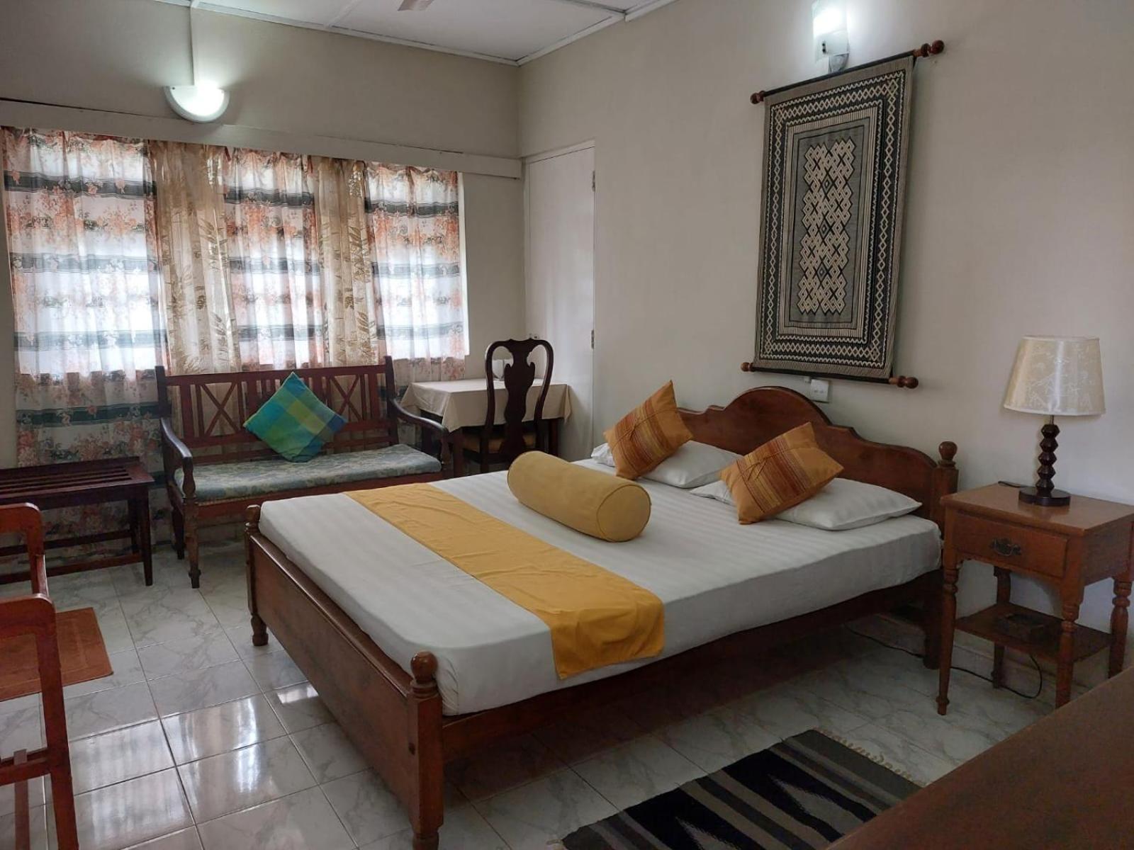 Ranveli Beach Hotel Dehiwala-Mount Lavinia Esterno foto